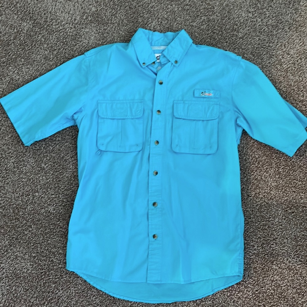 Mens size small performance button up